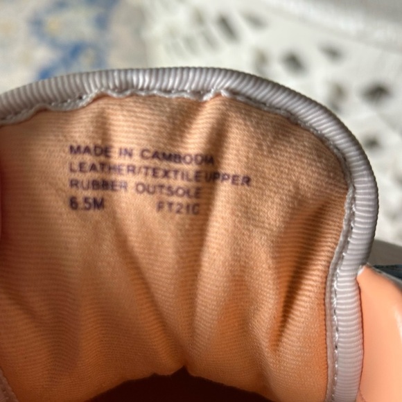 New- Michael Kors Georgie Wedge Trainer – Size 6.5 – Pastels - Picture 9 of 9